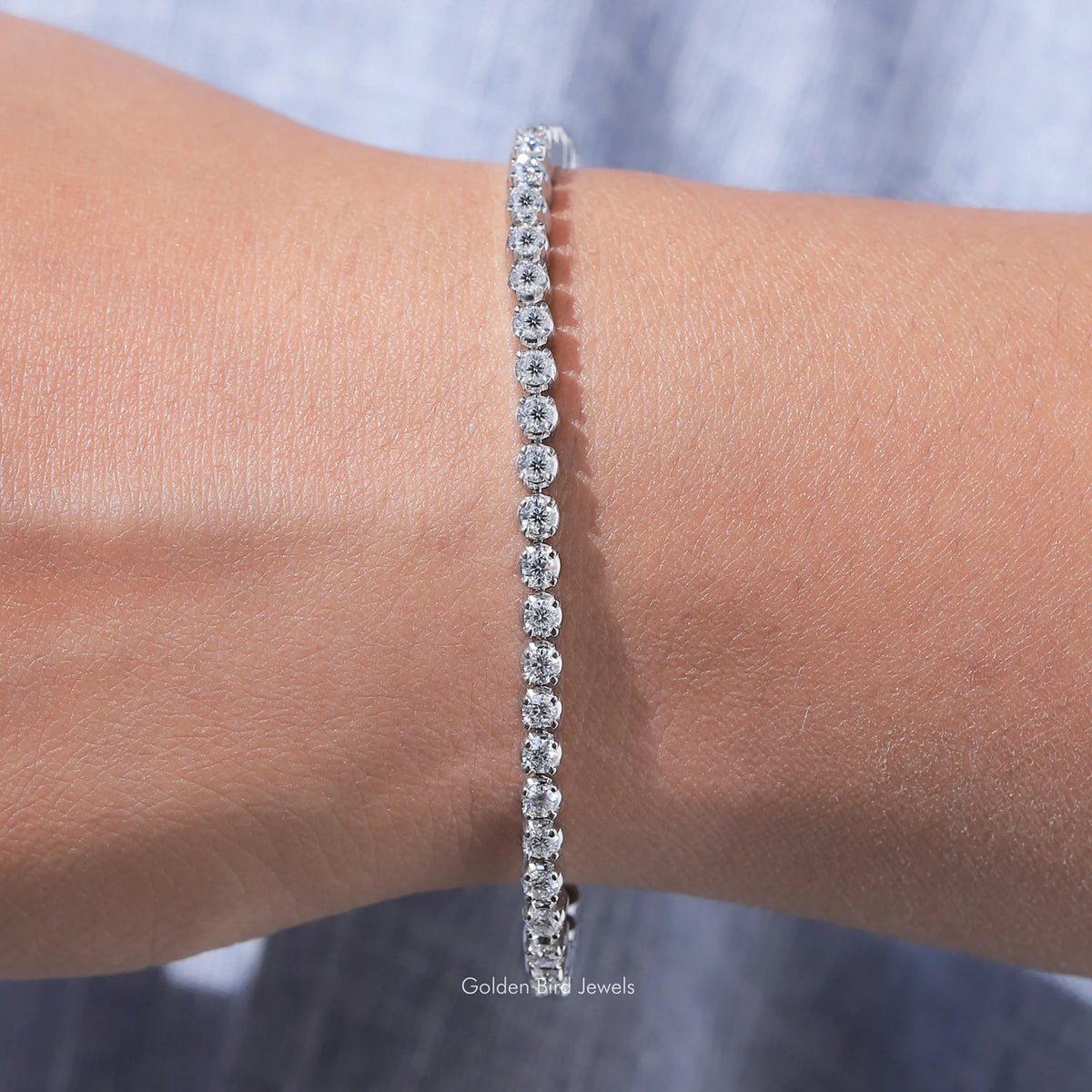 Colorless Round Cut Moissanite Tennis Bracelet