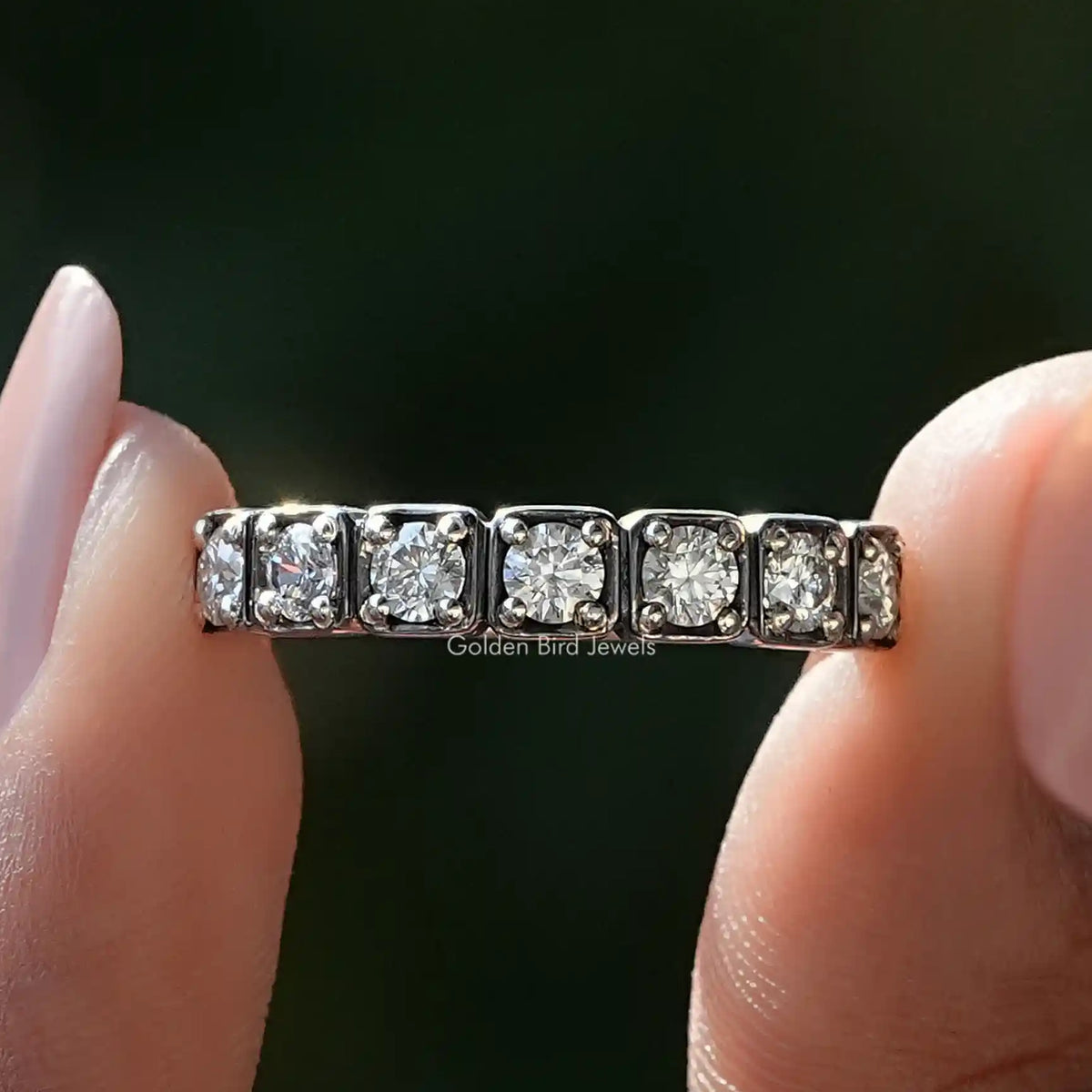 Round Cut Moissanite Seven Stone Band