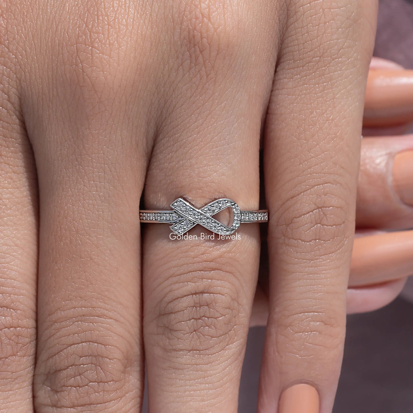 Ribbon Style Round Cut Moissanite Ring