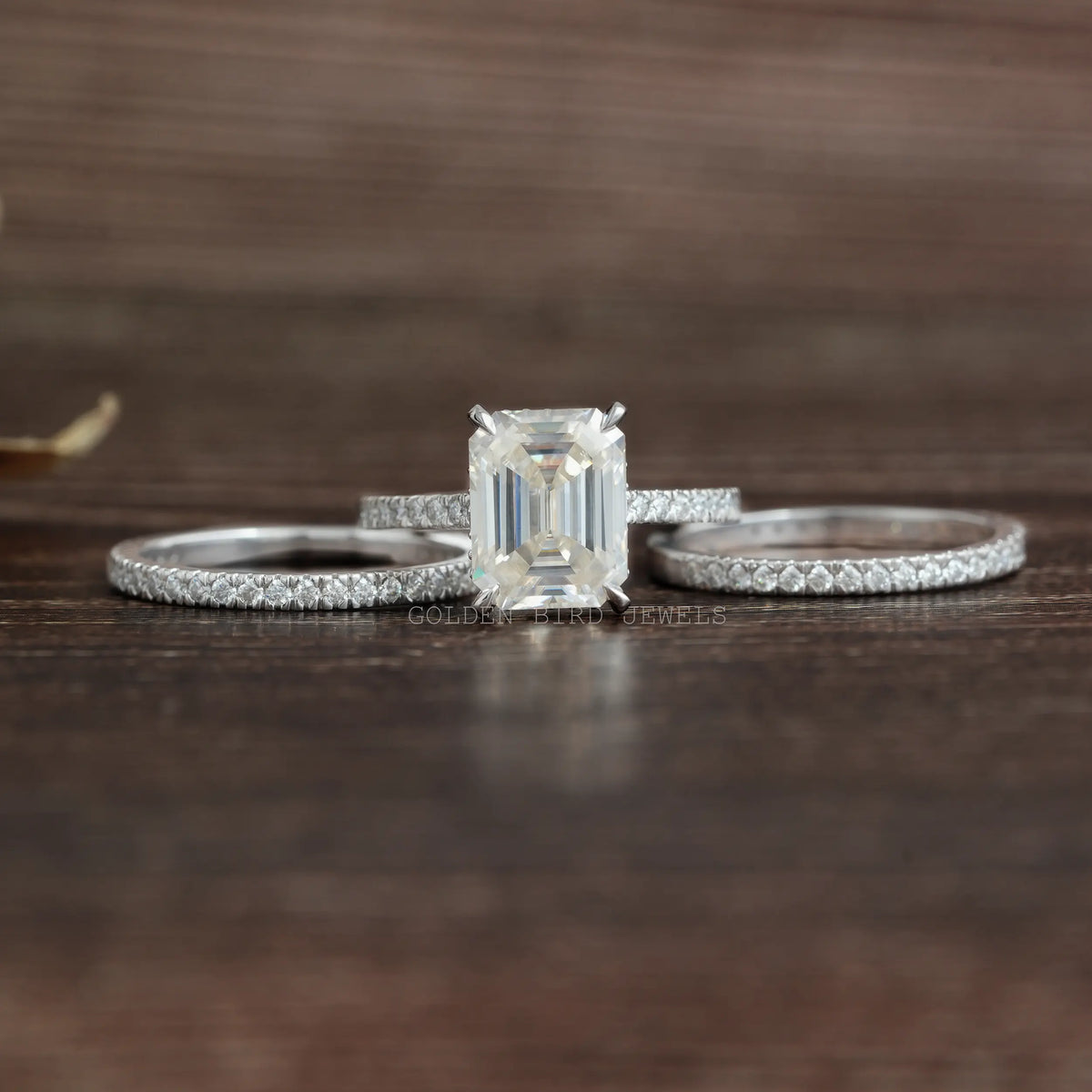 View of Emerald Cut Moissanite Wedding Ring Set Made Of 4 Prongs