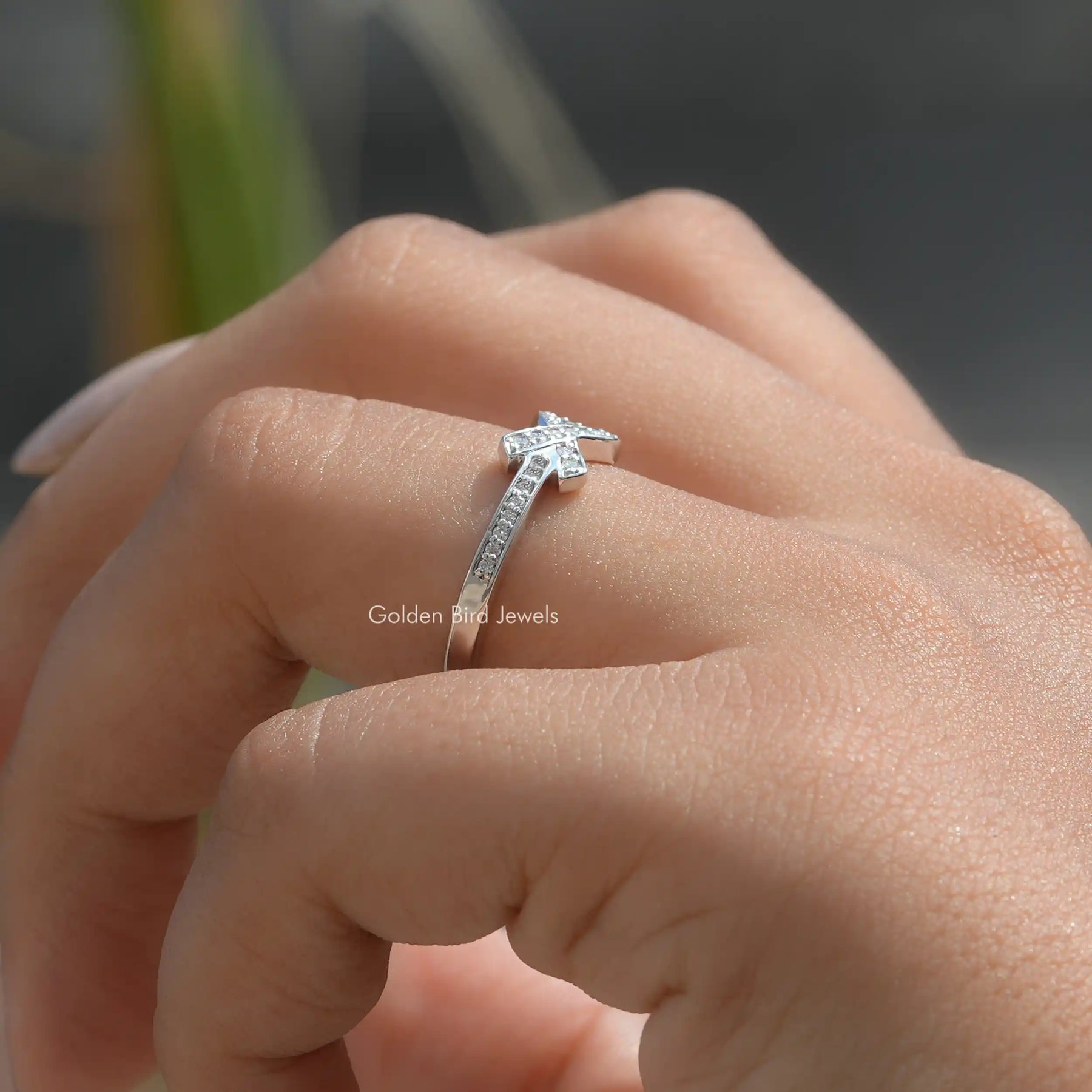 Detailed View Of Round Cut Style Moissanite Ring In Yellow Gold