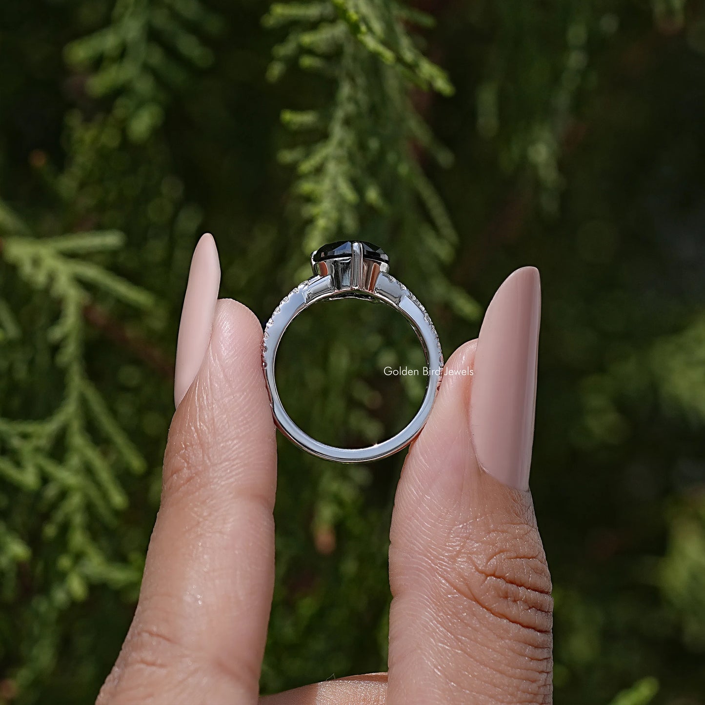 Black Heart Moissanite Gemstone Twisted Accent Band