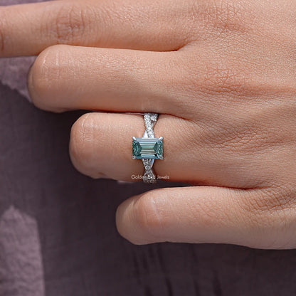 Emerald Cut Moissanite Gemstone Twisted Wedding Ring