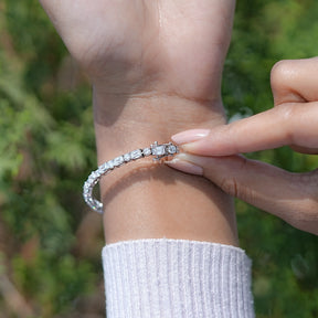 Back View Of Round Cut Diamond Tennis Bracelet
