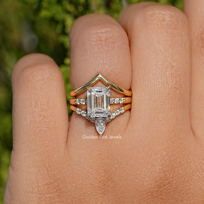 Emerald Moissanite Bridal Trio Ring With Curved Band