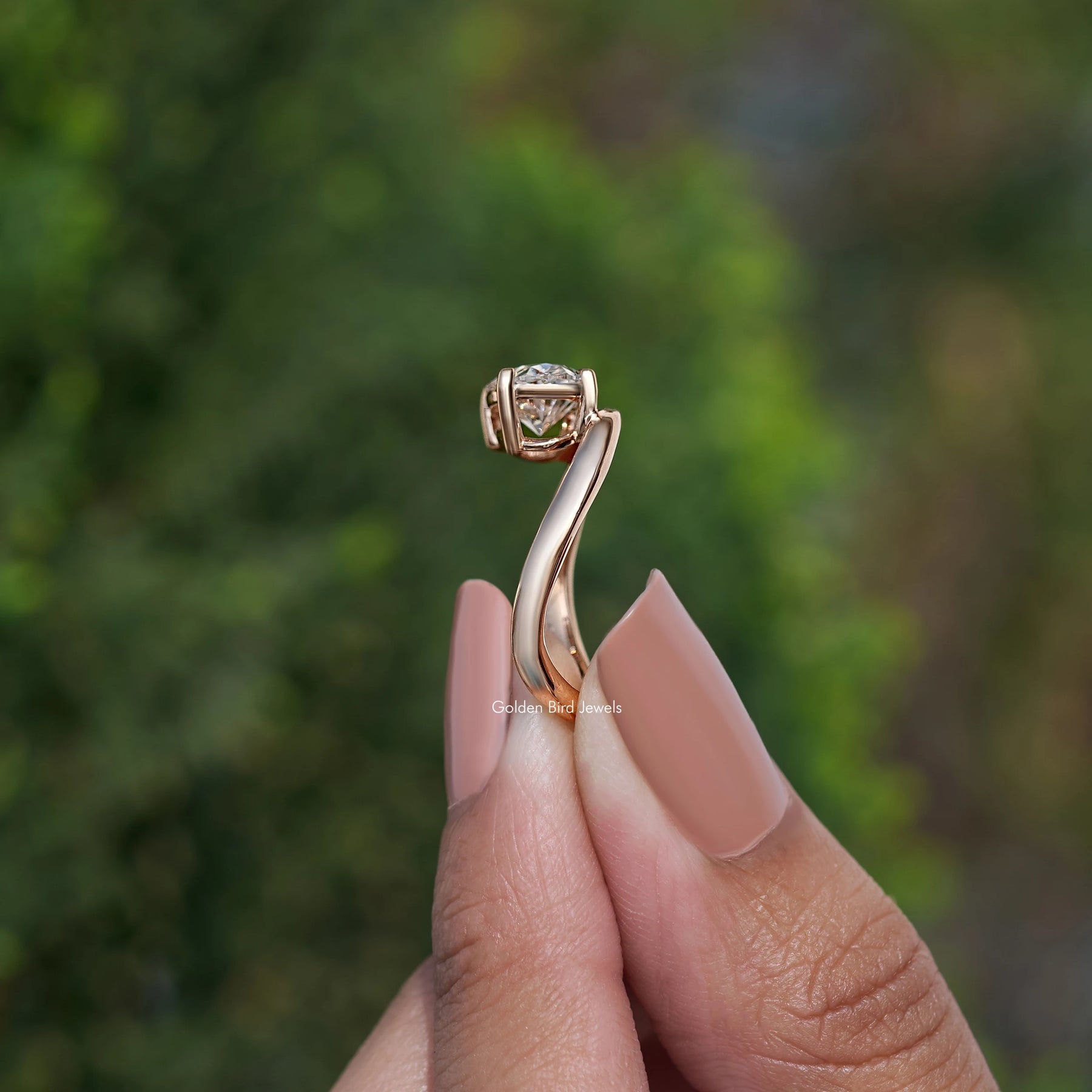 Oval Cut Curved Solitaire Bridal Set Engagement Ring