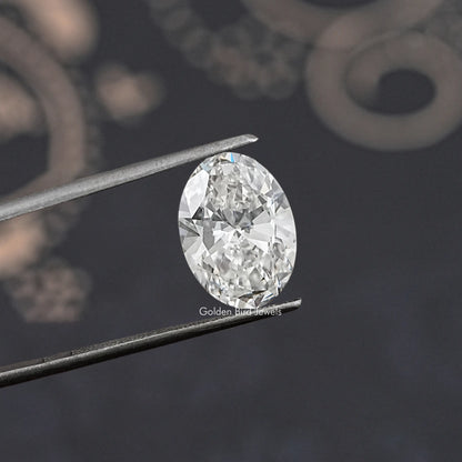 View Of Lab Grown Oval Cut Loose Diamond In White