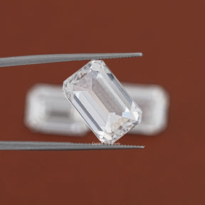 Detailed View Of Emerald Shaped Loose Lab Diamond in Unique Pattern