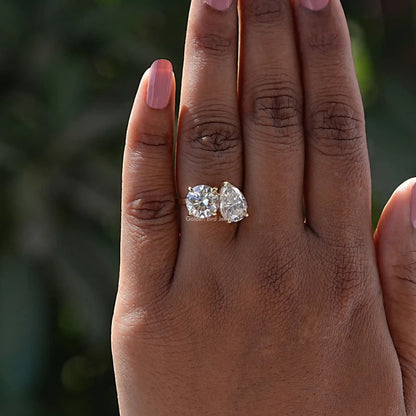 Pear And Round Cut Moissanite Toi Et Moi Ring