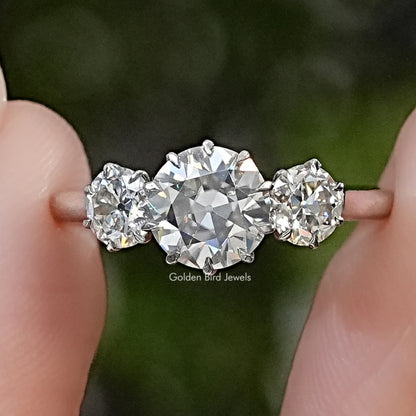 OEC Round Cut Moissanite Three Stone Ring