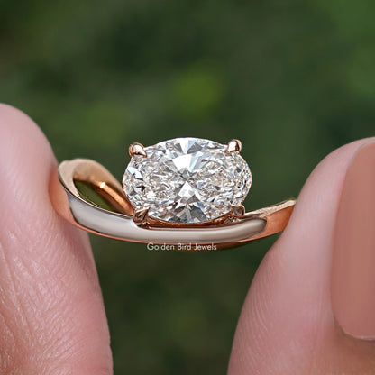 Oval Cut Curved Solitaire Bridal Set Engagement Ring