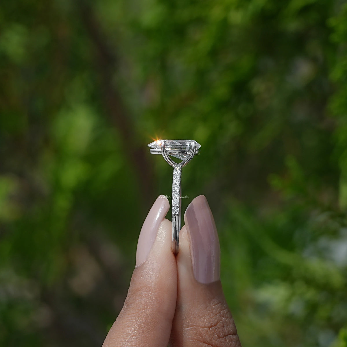 [White Gold Pear Shaped Accent Diamond Ring]-[Golden Bird Jewels]