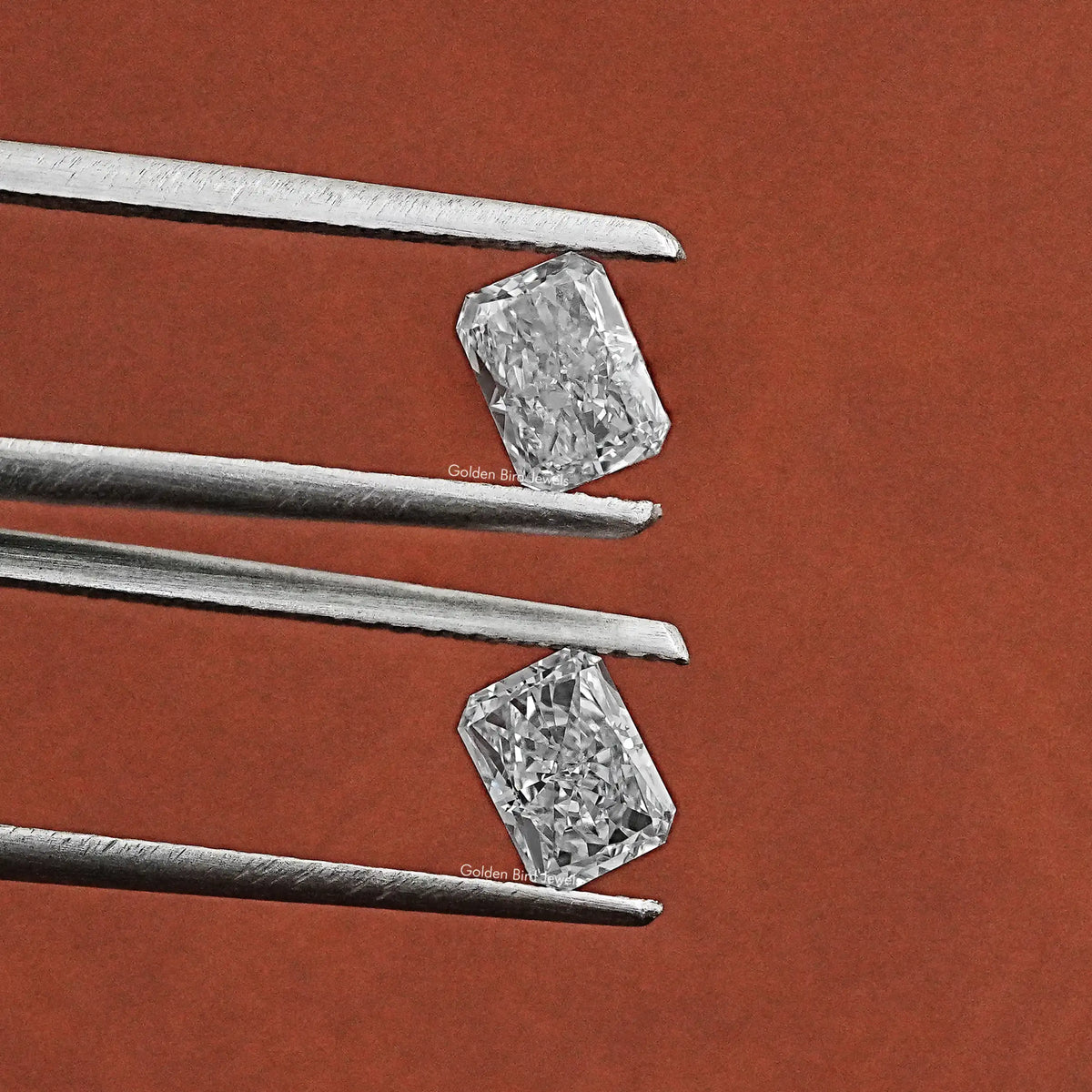 Tweezer holding In Radiant Cut Loose Diamond 