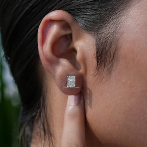Close view of Diamnond  Stud earrings for women's wear  