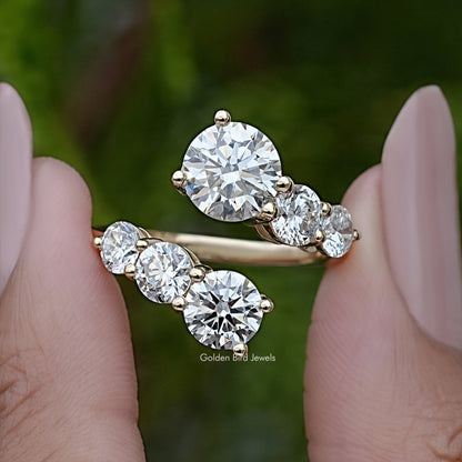 Round Cut Moissanite Bypass Shank Pendant