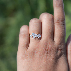 Round Shaped Lab Diamond Engagement Ring