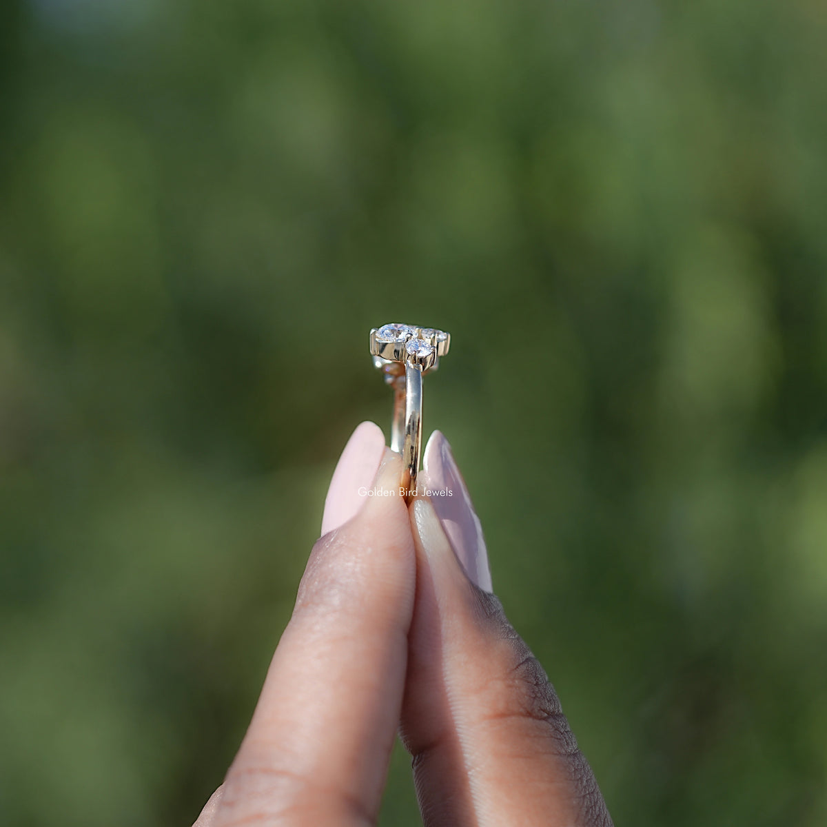Round Shaped Lab Diamond Engagement Ring