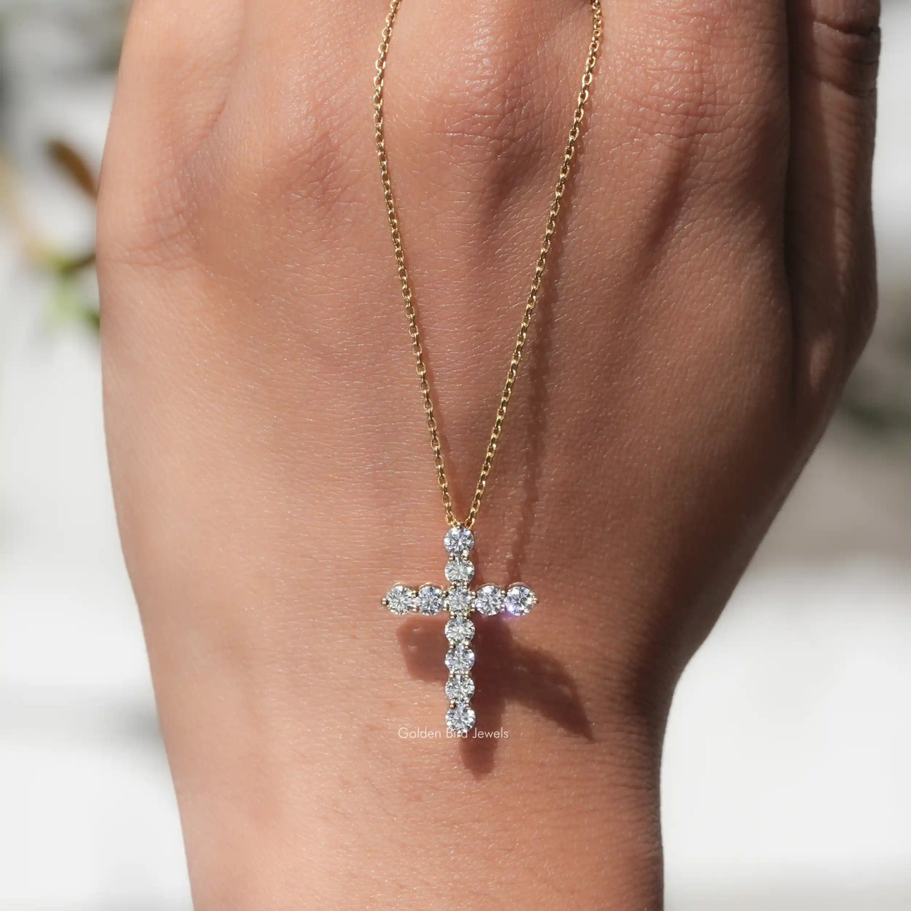 Close view of moissanite chain bracelet in secure setting 