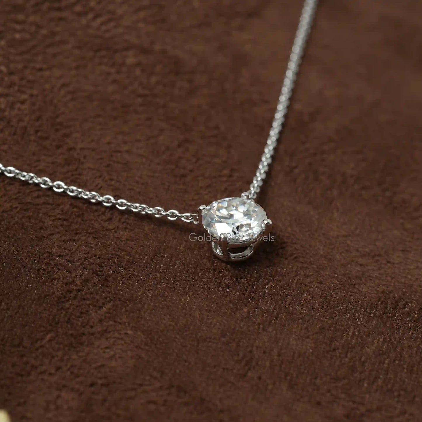 Customized Round Cut Moissanite Solitaire Pendant
