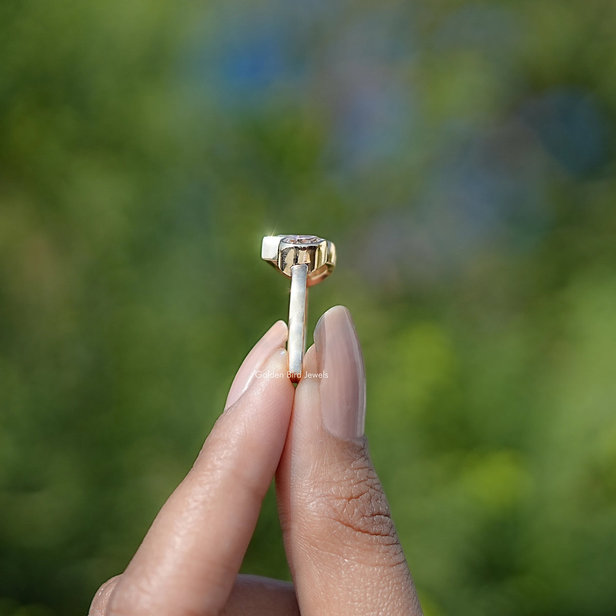 Side View of Lab Diamond Toi Et Moi Ring
