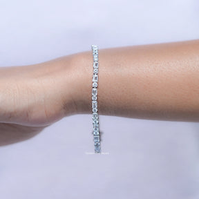 Side View Of Round Cut Diamond Tennis Bracelet
