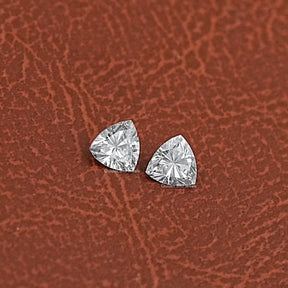 Side View Of Lab Diamond Trillion Cut Matching Pair