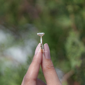 Pear and Princess Cut Moissanite Toi Et Moi Ring